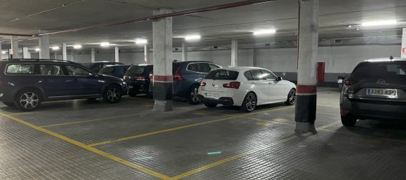 120m² Garage in Madrid, Spain No. 95423 3