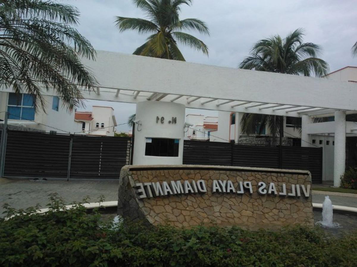 3 bedrooms House in Guerrero, Mexico No. 154008