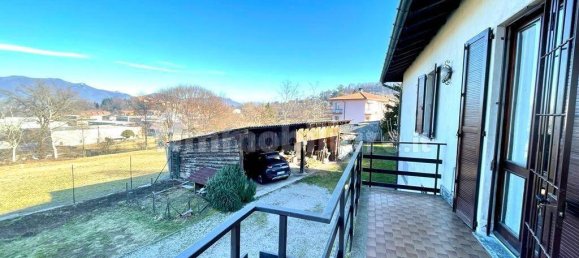 2 Schlafzimmer Villa in Azzate, Italy, Nr. 279152 17