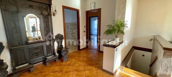 2 Schlafzimmer Villa in Azzate, Italy, Nr. 279152 22