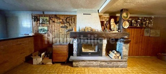 2 Schlafzimmer Villa in Azzate, Italy, Nr. 279152 42