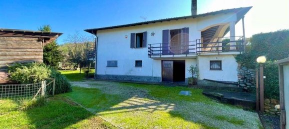 2 Schlafzimmer Villa in Azzate, Italy, Nr. 279152 2
