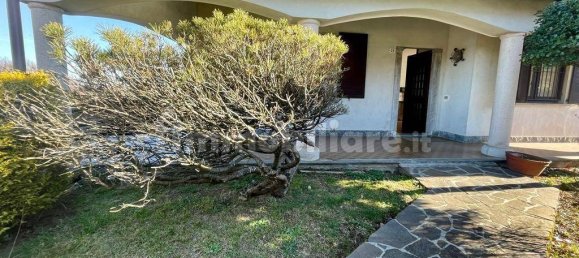 2 Schlafzimmer Villa in Azzate, Italy, Nr. 279152 12