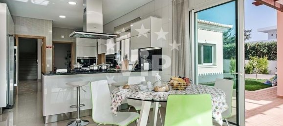 6 bedrooms Villa in Albufeira, Portugal No. 136901 8