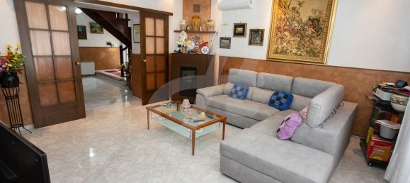 5 rooms House in San Martino Sannita, Italy No. 73684 2