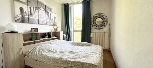 3 chambres Appartement à Élancourt, France No. 327966 5