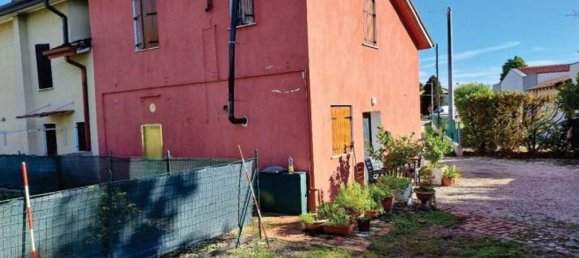 5 rooms Apartment in San Polo di Piave, Italy No. 213021 7