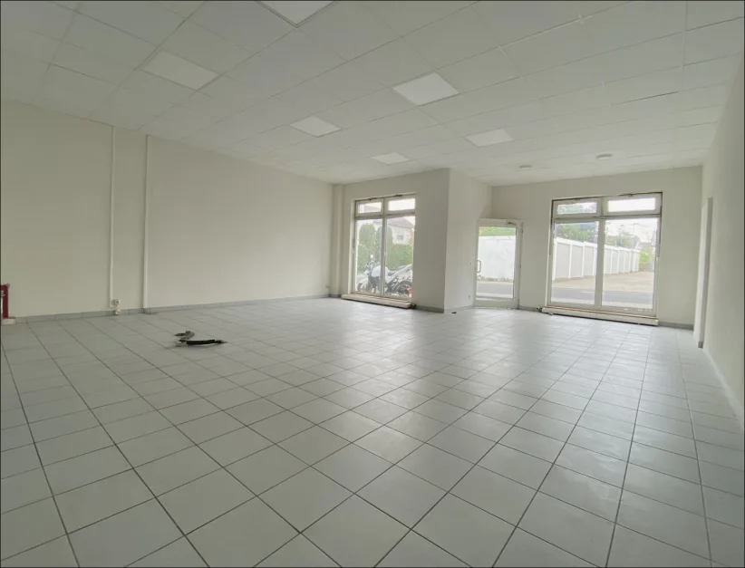 77m² Commercial property in Aschaffenburg, Germany No. 169300