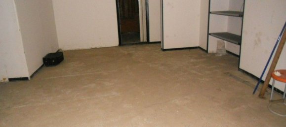  عقار تجاري في Genoa, Italy 32متر مربع رقم 107714 3