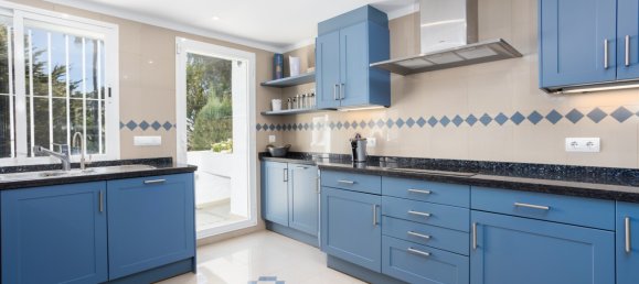 3 bedrooms Penthouse in Marbella, Spain No. 88831 5