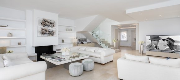 3 bedrooms Penthouse in Marbella, Spain No. 88831 32
