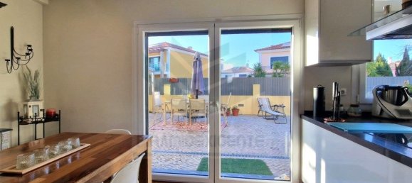 Дом с 4 спальнями в Сетубал, Португалия № 98514 13