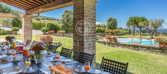 7 غرف نوم منزل في Tuoro sul Trasimeno, Italy رقم 54179 39