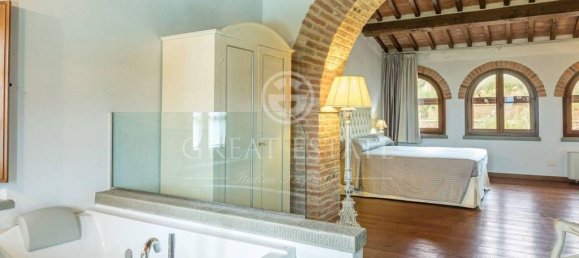 7 غرف نوم منزل في Tuoro sul Trasimeno, Italy رقم 54179 7