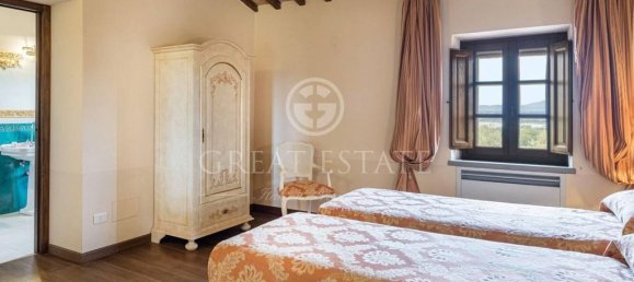 7 غرف نوم منزل في Tuoro sul Trasimeno, Italy رقم 54179 11