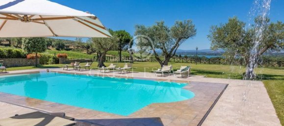 7 غرف نوم منزل في Tuoro sul Trasimeno, Italy رقم 54179 36