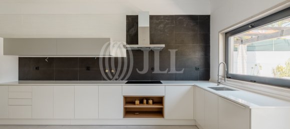 4 bedrooms Villa in Sintra, Portugal No. 132689 7