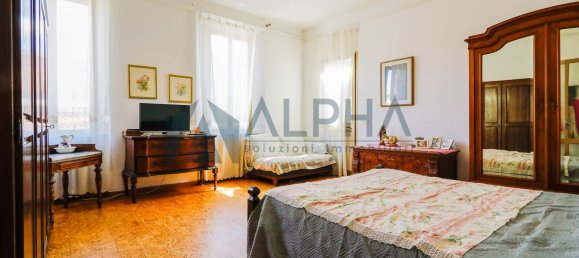 7-salle Villa à Forlì, Italy No. 18159 10