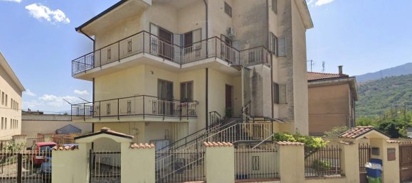 3 rooms Apartment in Popoli, Italy No. 238986 16