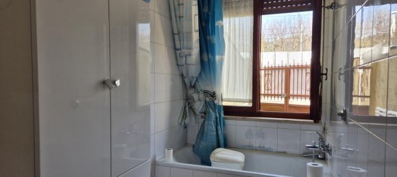 3 rooms Apartment in Popoli, Italy No. 238986 12