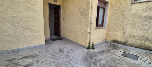 3 rooms Apartment in Popoli, Italy No. 238986 20
