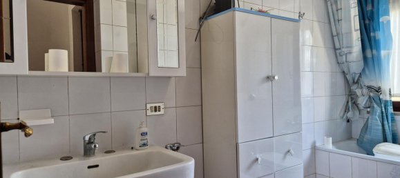 3 rooms Apartment in Popoli, Italy No. 238986 11