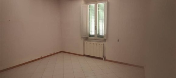 4-salle Maison à Pistoia, Italy No. 171105 16