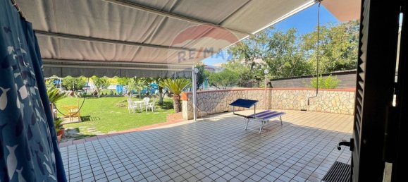 8-salle Villa à Maddaloni, Italy No. 347989 11