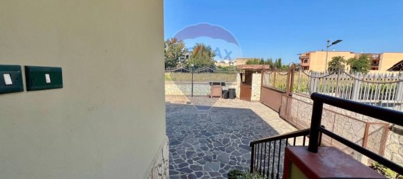 8-salle Villa à Maddaloni, Italy No. 347989 10