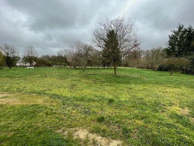  Land in Clere-les-Pins, France No. 78962