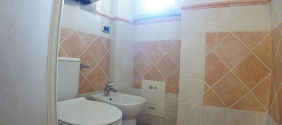 3 bedrooms Apartment in Massa, Italy No. 339554 12