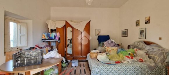 6-Zimmer Haus in Dugenta, Italy, Nr. 173872 3