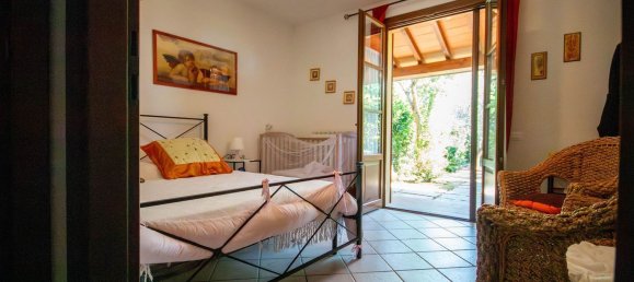 4 rooms Apartment in Cecina, Italy No. 275587 5