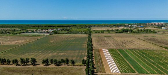 4 rooms Apartment in Cecina, Italy No. 275587 22