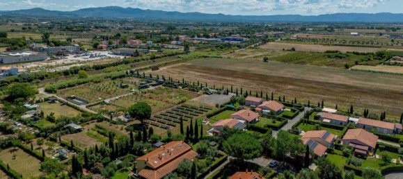 4 rooms Apartment in Cecina, Italy No. 275587 23