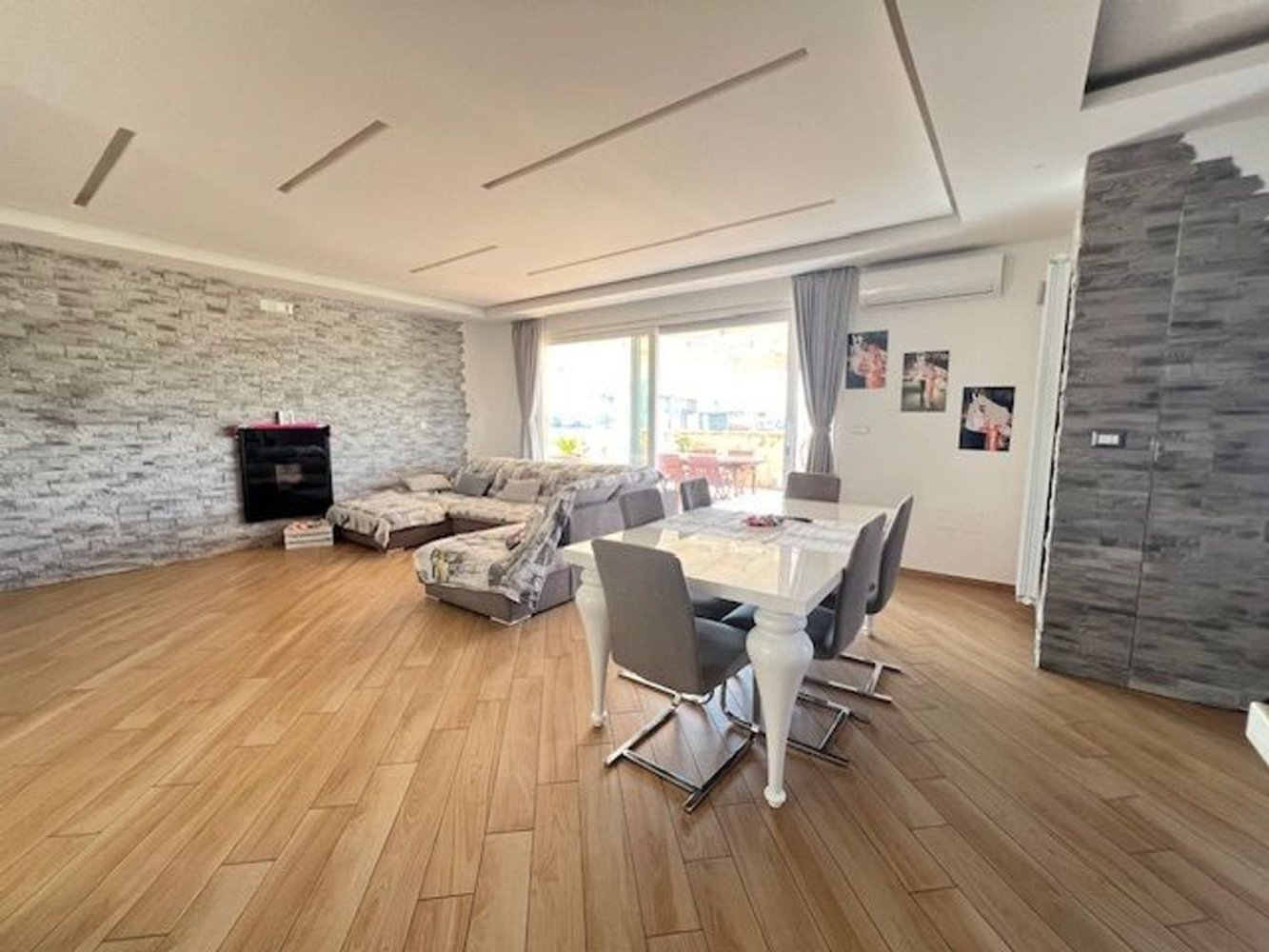 Пентхаус с 4 комнатами в Мезанье, Италия № 108181