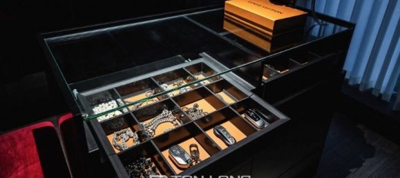 Apartamento de 3 dormitorios en Tay Ho, Vietnam No. 568 12