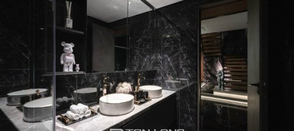 Apartamento de 3 dormitorios en Tay Ho, Vietnam No. 568 16