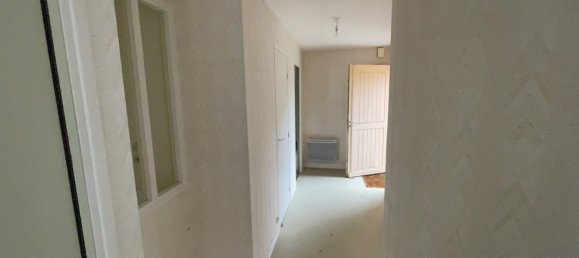 5 bedrooms House in Briare, France No. 78221 16