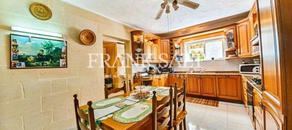 3 غرف نوم بنغالو في Marsaxlokk, Malta رقم 2444 9