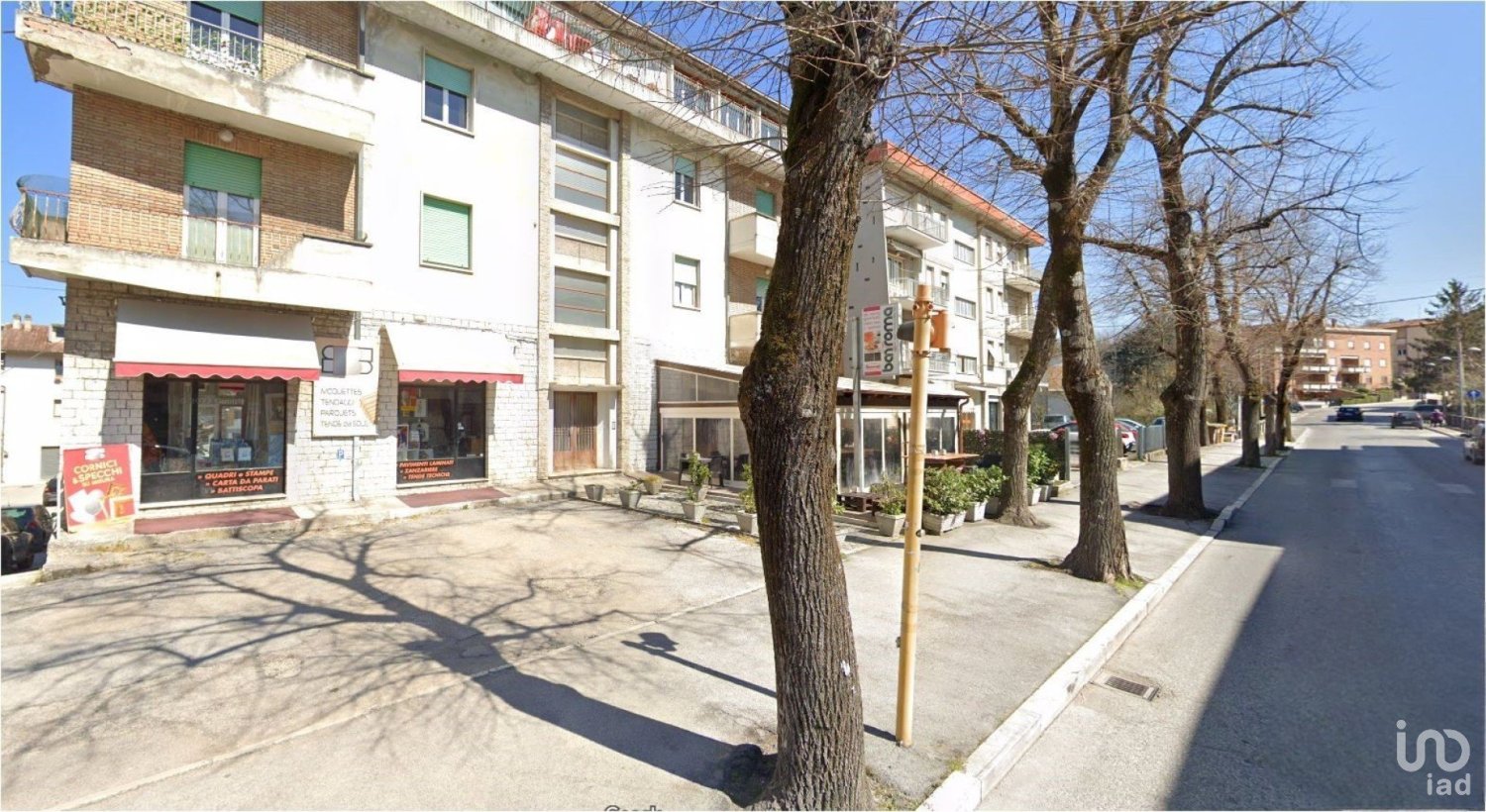 3 rooms Commercial property in Matelica, Italy No. 82802