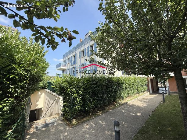 2 Schlafzimmer Wohnung in Franconville, France, Nr. 301923