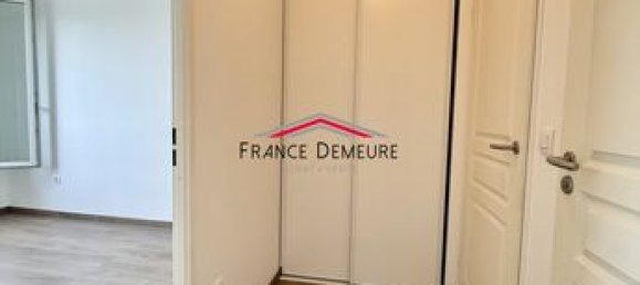 2 Schlafzimmer Wohnung in Franconville, France, Nr. 301923 6