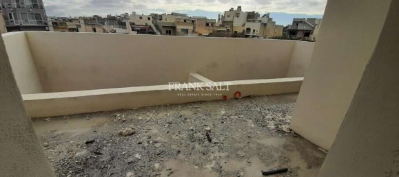 Maisonette de 3 dormitorios en Kercem, Malta No. 670 9