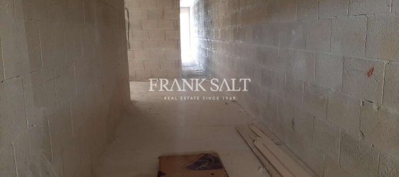 Maisonette de 3 dormitorios en Kercem, Malta No. 670 18