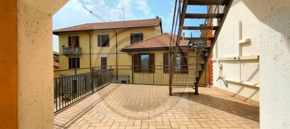 172m² Commercial property in Cavaria con Premezzo, Italy No. 361234 19