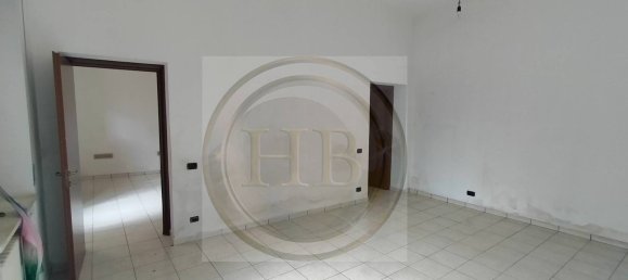 172m² Commercial property in Cavaria con Premezzo, Italy No. 361234 31