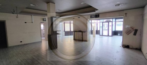 172m² Commercial property in Cavaria con Premezzo, Italy No. 361234 8