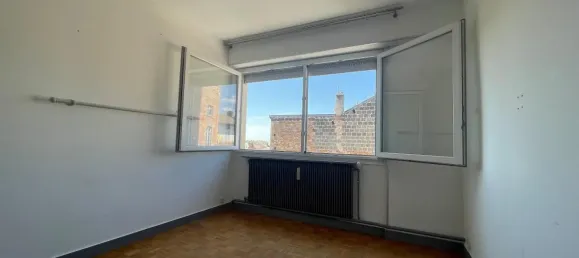 Apartamento de 3 habitaciónes en Macon, France No. 205200 5