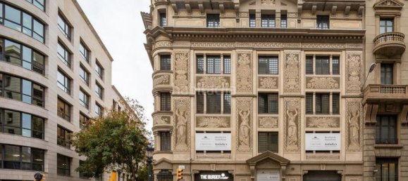 2 bedrooms Penthouse in Ciutat Vella, Spain No. 103336 2